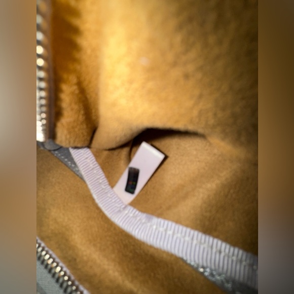 Jimmy Choo Silver Leather Star Studded Sky Bangle Hobo EUC w/ dustbag - Picture 10 of 13